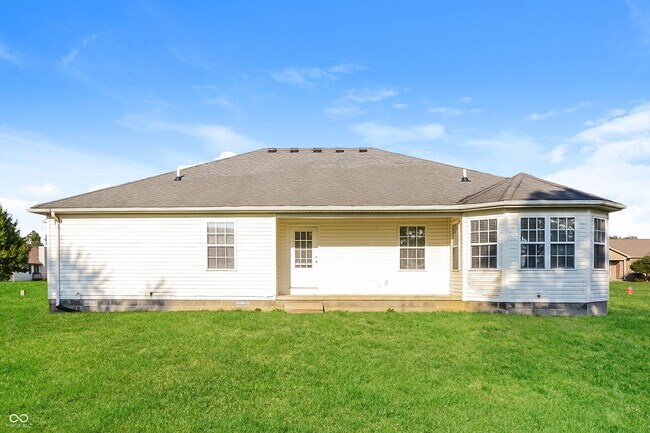 Building Photo - 950 S Goldenrod Ln