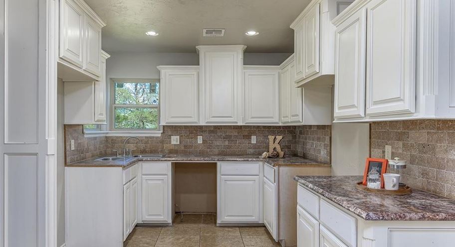 Building Photo - 711 SW 72nd St