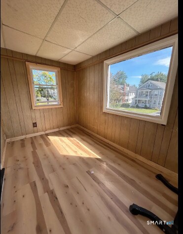 Building Photo - 85 Maplewood Ave