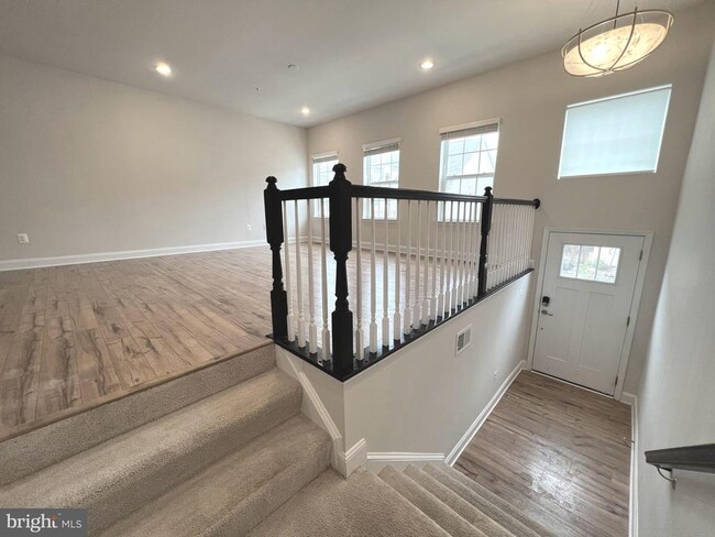 Building Photo - 1286 Orchid Rd