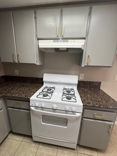 Building Photo - 5542 Orange Ave