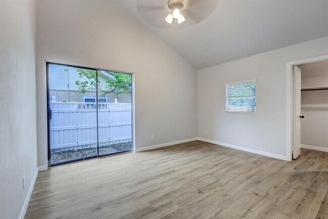 Building Photo - 5209 Purple Sage Dr