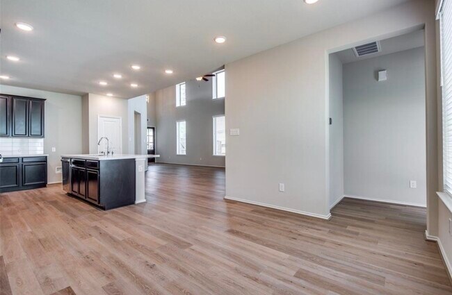 Building Photo - 523 Timber Voyage Ct