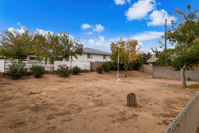 Building Photo - Recently Renovated Home