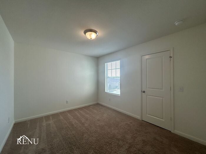 Building Photo - 5046 Firefly Hls