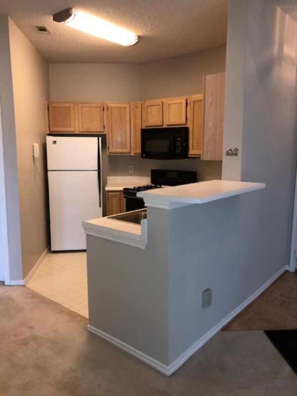 Building Photo - 13058 Autumn Woods Way