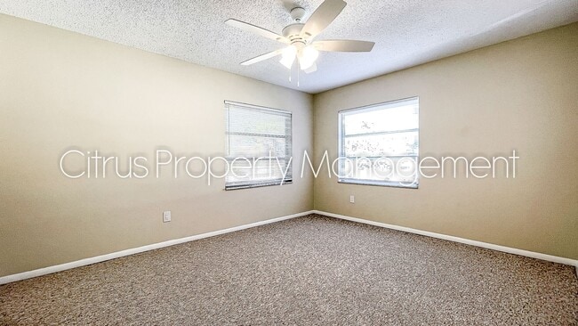 Building Photo - McLean Fairway 3036D