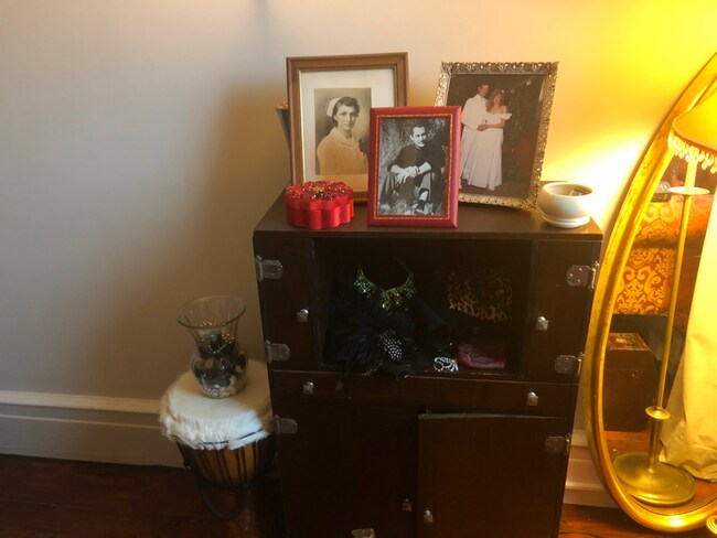 Building Photo - 228 Allen St