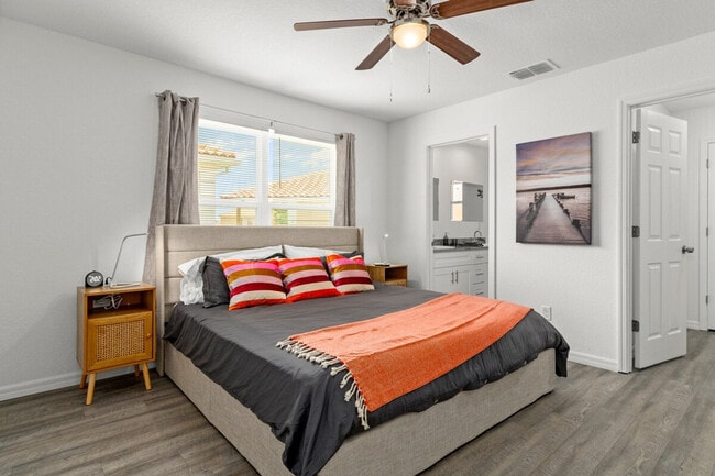 Building Photo - 4857 S Amstel Dr