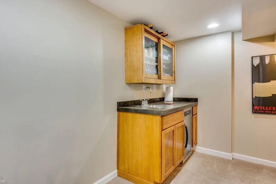 Building Photo - 4021 N Francisco Ave