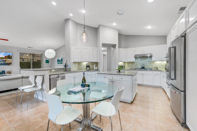 Building Photo - 67361 N Laguna Dr
