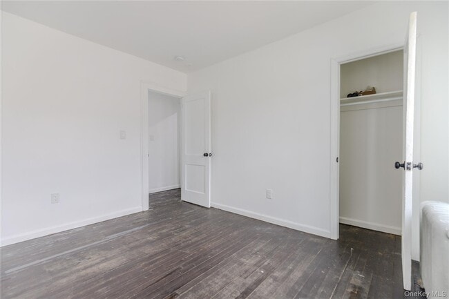 Building Photo - 119-32 164th St