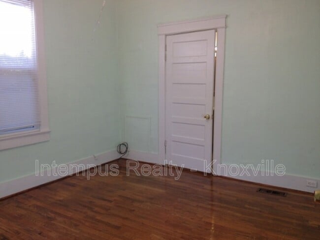 Building Photo - 501 Chickamauga Ave