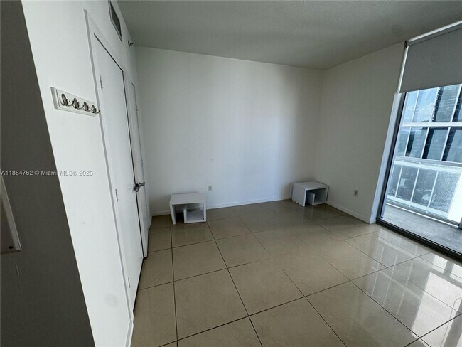 Building Photo - 1050 Brickell Ave