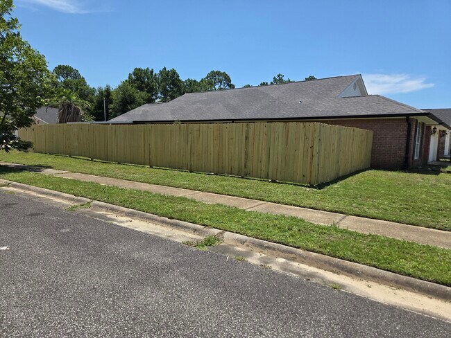 Primary Photo - 610 Randall Roberts Rd