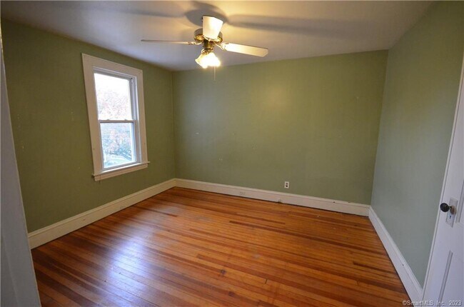 Building Photo - 147 Freeman Ave