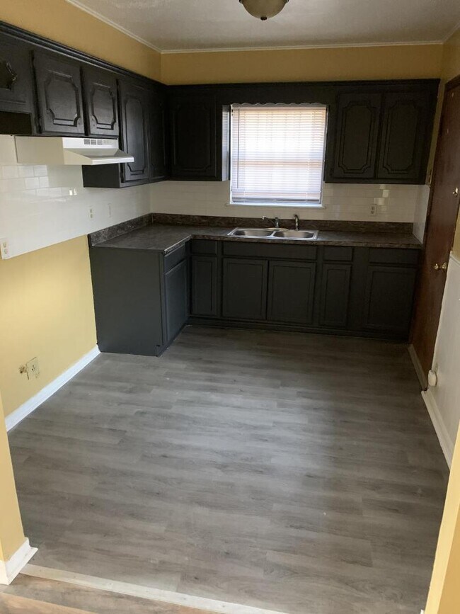 Building Photo - 1509 Meyers Pl