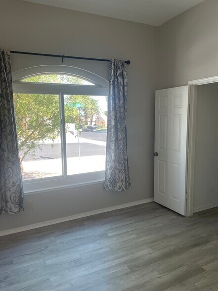 Building Photo - 1183 Pelican Lake Ln