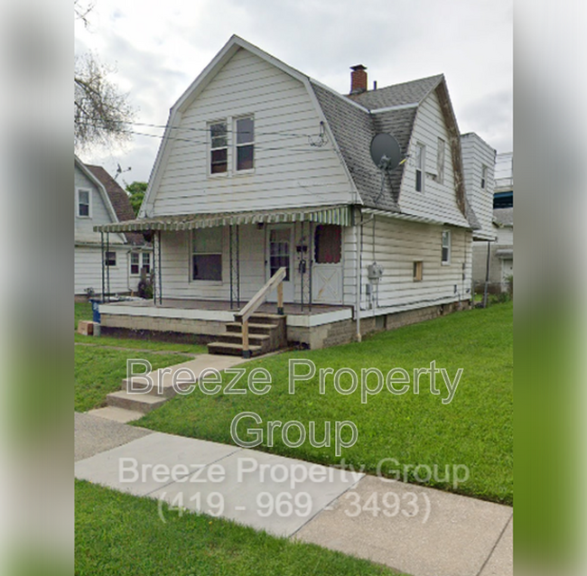 Building Photo - 44 Greenwood Ave