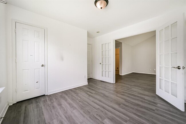 Building Photo - 7114 Sunrise Hill Ln