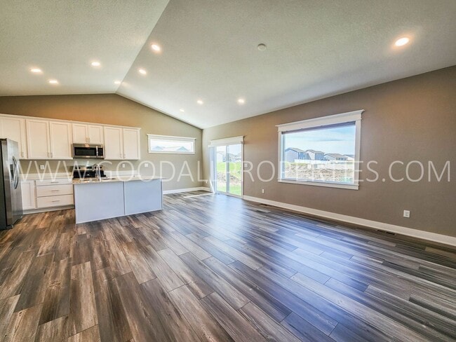 Building Photo - Spacious Waukee Ranch | 4 Bedrooms | 3-Car Garage | Finished Basement