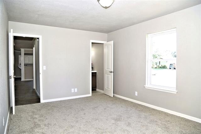 Building Photo - 1262 E 140th St