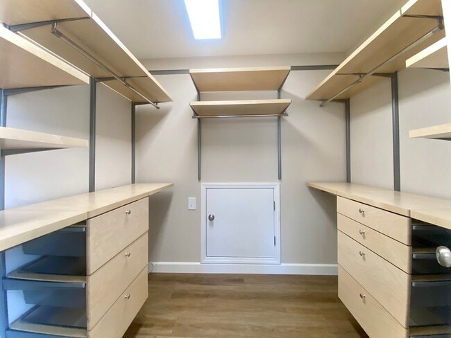 Building Photo - Gorgeous 4-bedroom Ardenwood Home for rent...