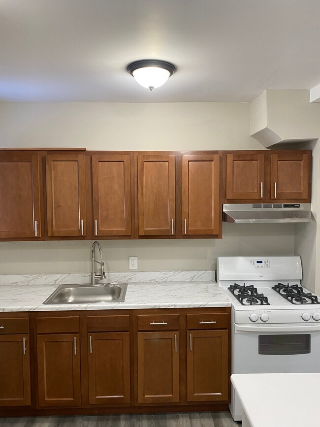 Building Photo - 3408 Elmora Ave