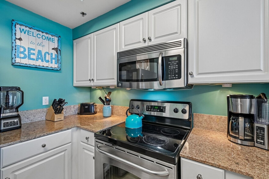 Building Photo - 104 Gulfside Ct