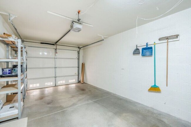 Building Photo - Pending/ Rented - Turnkey Charm in Green Valley – Furnished Townhome with Gated Serenity!