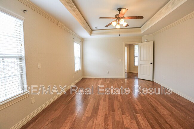 Building Photo - 3505 SW Cranbrook Ave