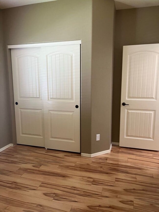 Building Photo - 1307 Paso Robles Ave