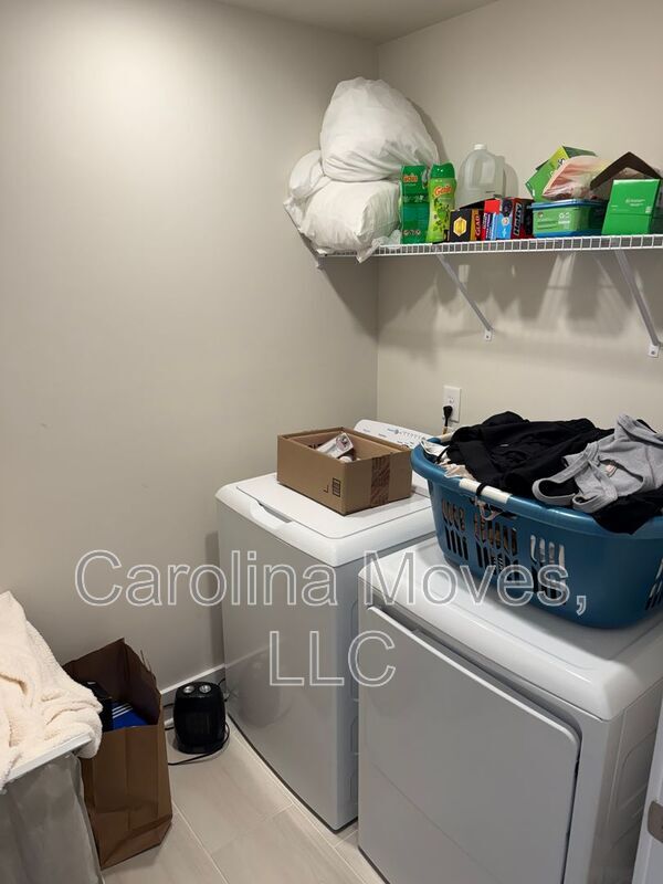 Building Photo - 26 Centimeters Dr