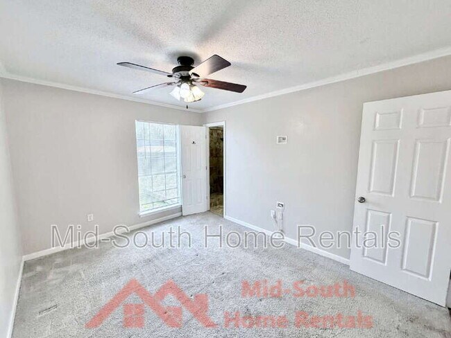 Building Photo - 465 Shelton Rd