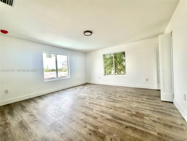 Building Photo - 1629 NW 40th St
