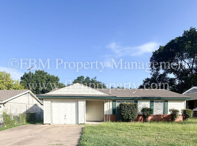 Primary Photo - 1224 W Burnett St