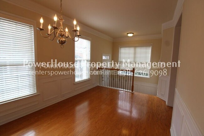 Building Photo - 10752 Camarilla Ct