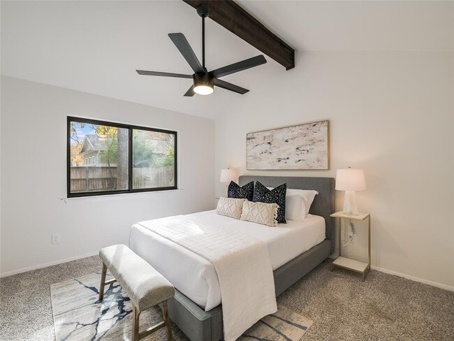 Building Photo - 10055 Woodland Village Dr