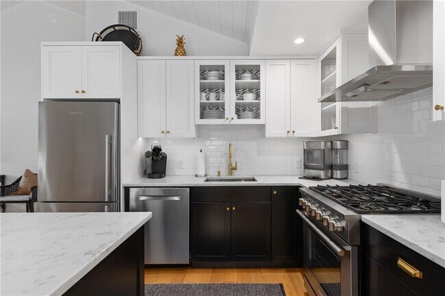 Building Photo - 11 Eustis Ave