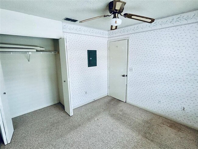 Building Photo - 4826 Myrtle Oak Dr