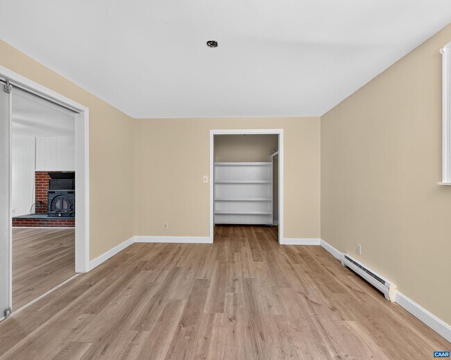 Building Photo - 308 Eastbrook Dr