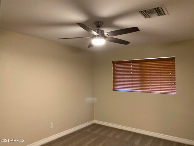 Building Photo - 7429 E Almeria Rd