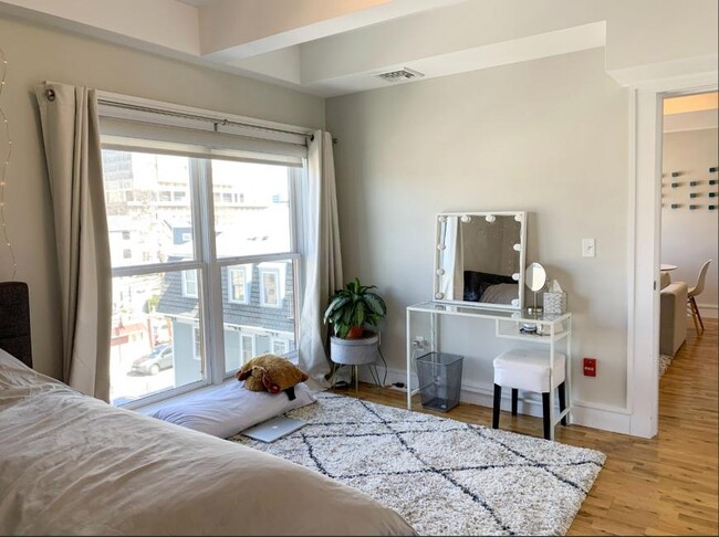 Primary Photo - 1 bedroom in Cambridge MA 02141