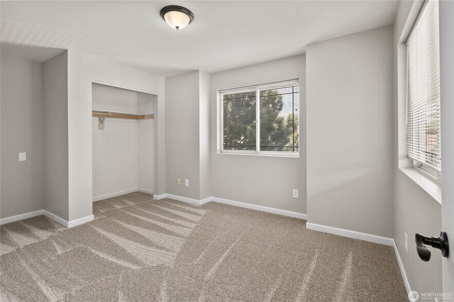 Bedroom 3 - 502 E River Ave