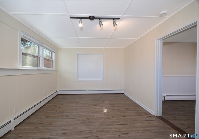 Building Photo - 55 Glendale Rd