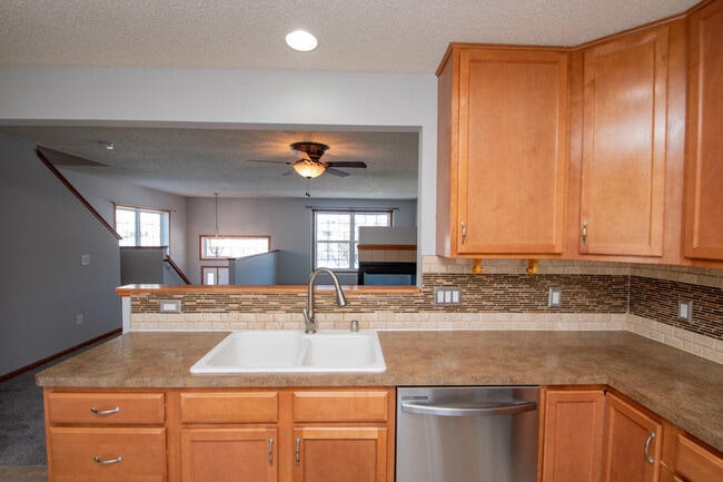 Building Photo - 15119 Fanning Dr N