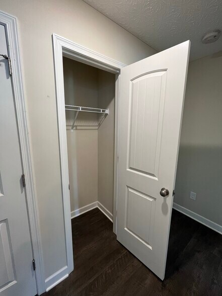 Building Photo - 17200 OH-739