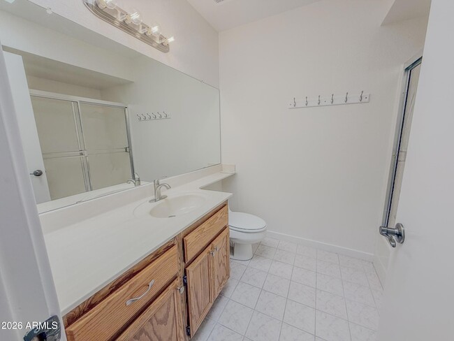 Building Photo - 2533 E Wagoner Rd