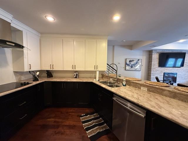 Building Photo - 1323 St Joseph St