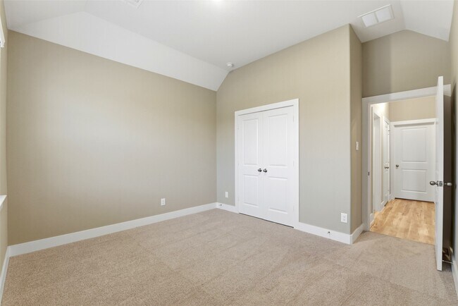 Building Photo - 808-808 Marisol Bay Dr